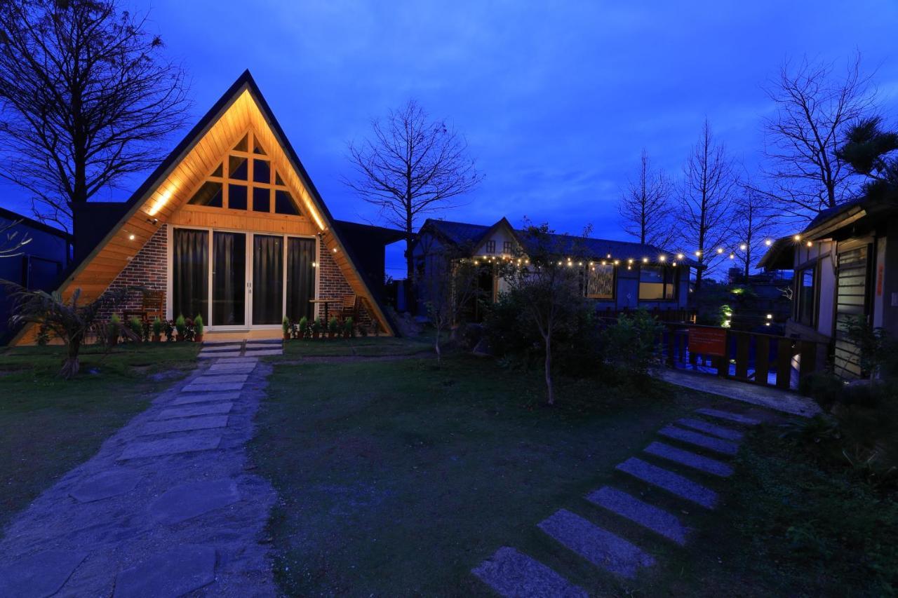Jiang'S B&B 江院子庭園民宿 Цзянь Экстерьер фото