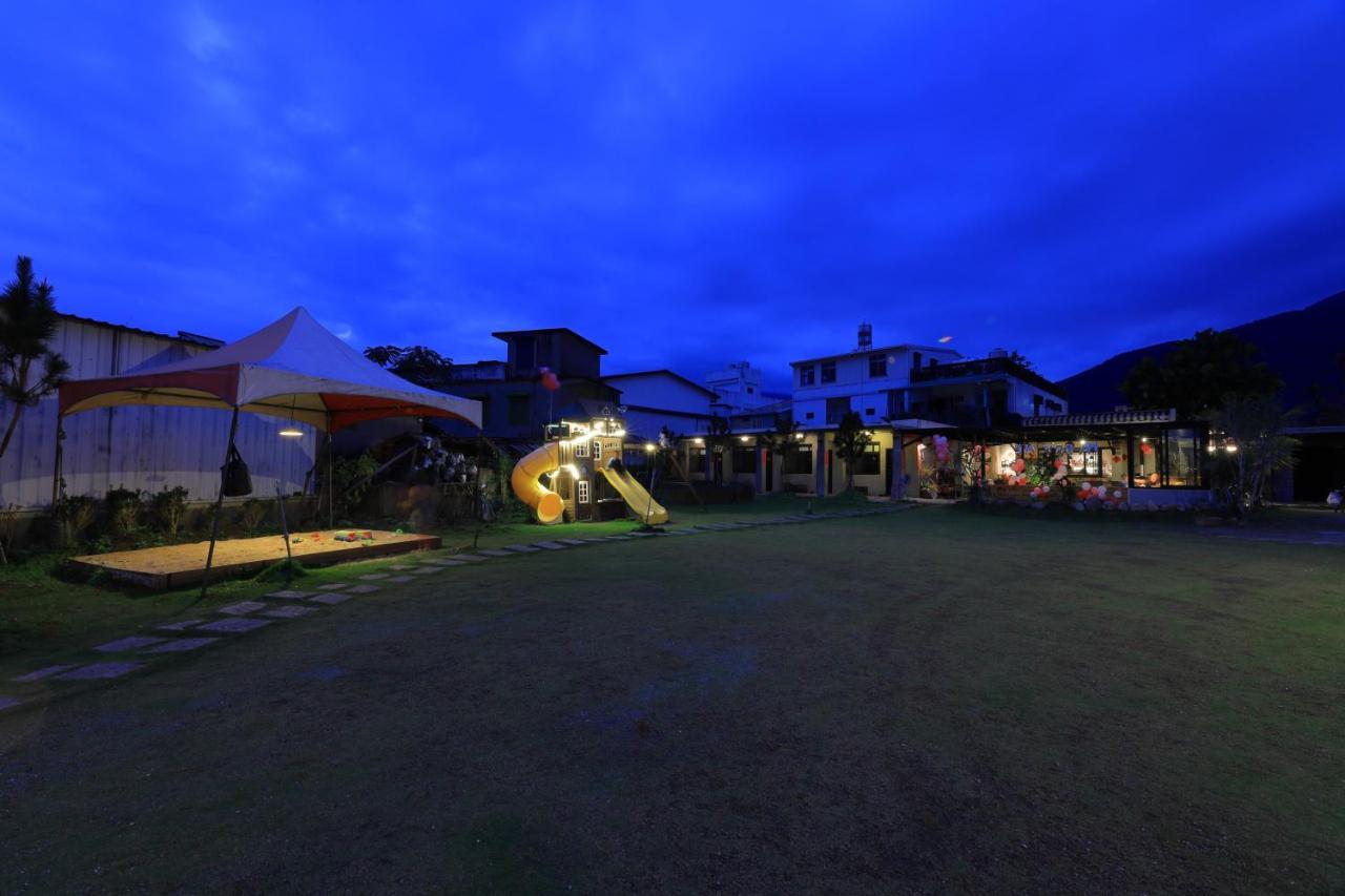 Jiang'S B&B 江院子庭園民宿 Цзянь Экстерьер фото