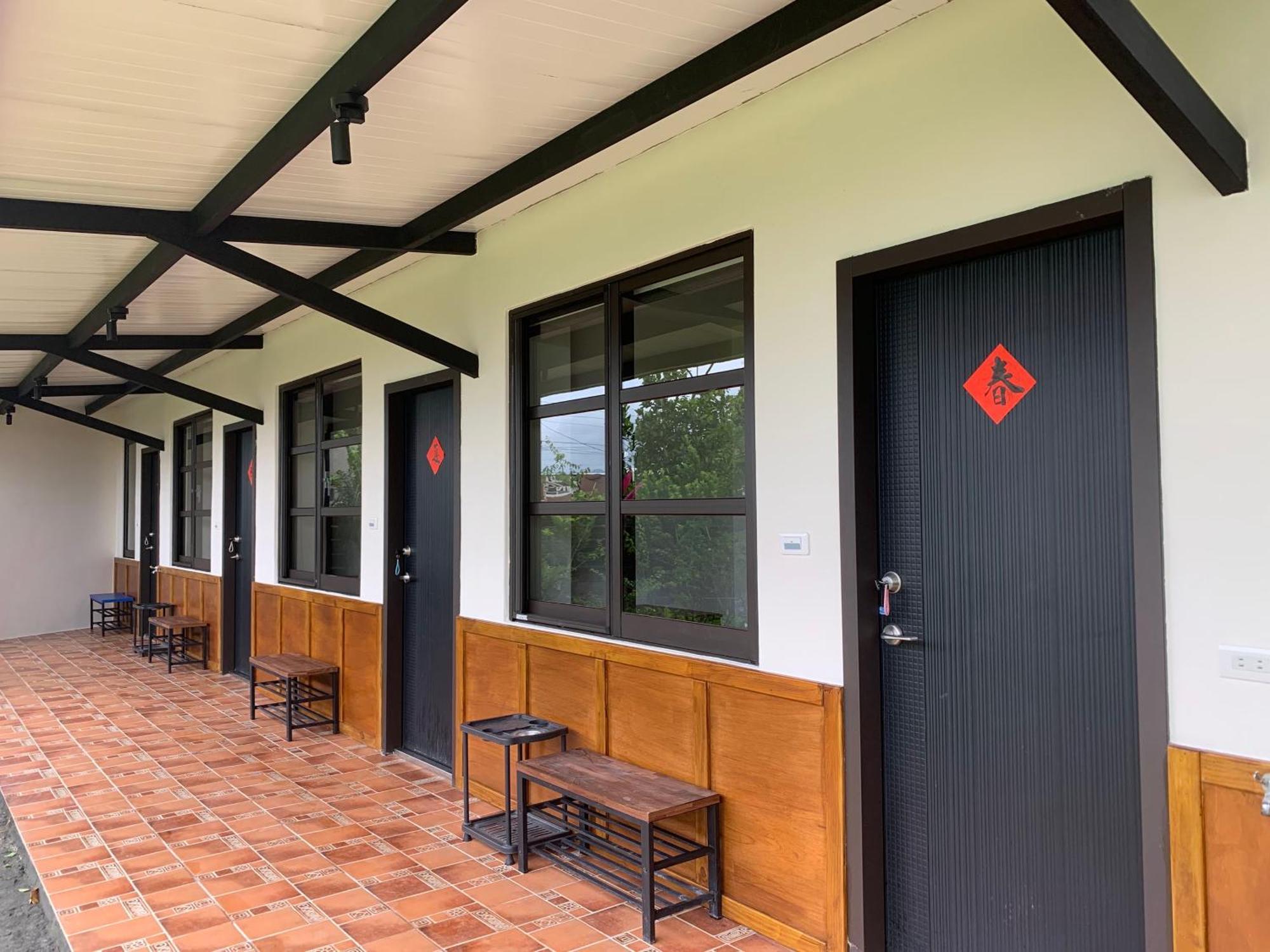Jiang'S B&B 江院子庭園民宿 Цзянь Экстерьер фото